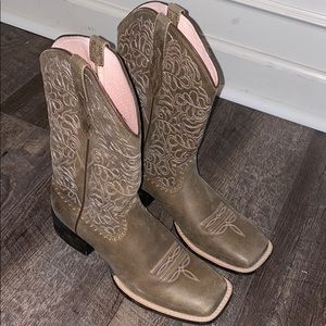 Ariat Cowgirl Boots